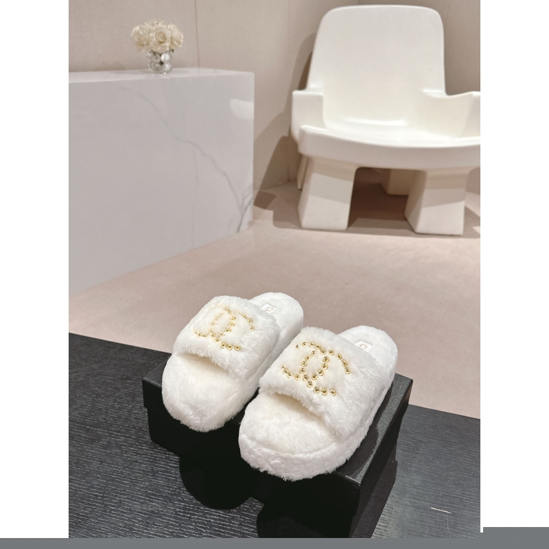 Ch*el slippers